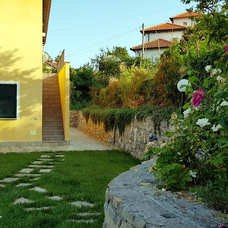 Casa Laura Vila Imperia Exterior foto