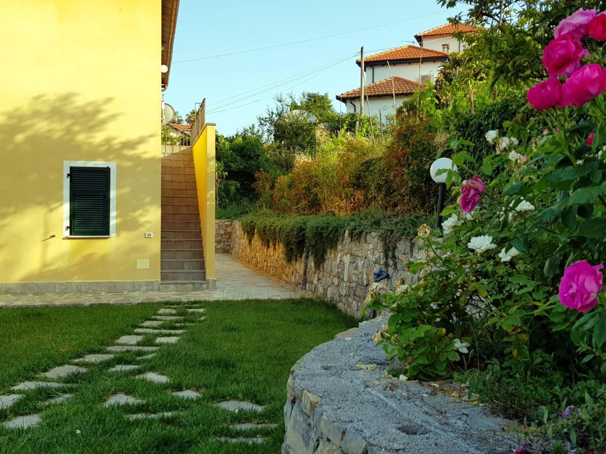 Casa Laura Vila Imperia Exterior foto